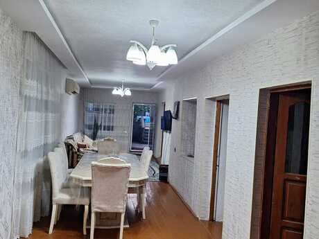 5 otaqlı həyət evi/bağ evi - 20-ci sahə q. - 175 m²
