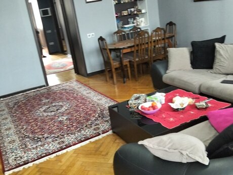 3 otaqlı köhnə tikili - Sahil m. - 120 m²