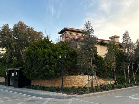 6 otaqlı həyət evi/bağ evi - Sea Breeze q. - 500 m²