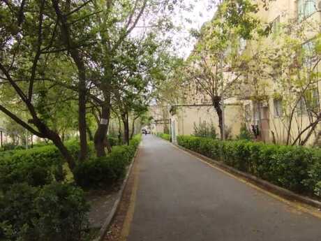 3 otaqlı köhnə tikili - 7-ci mikrorayon q. - 70 m²