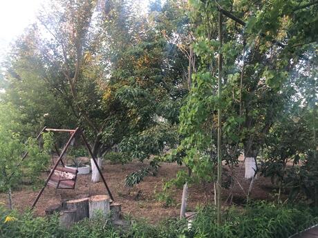 5 otaqlı həyət evi/bağ evi - Novxanı q. - 190 m²