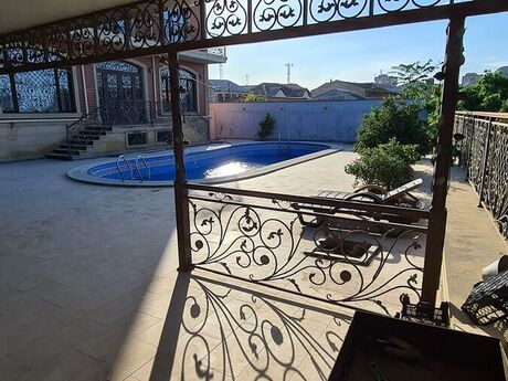 9 otaqlı həyət evi/bağ evi - Buzovna q. - 500 m²