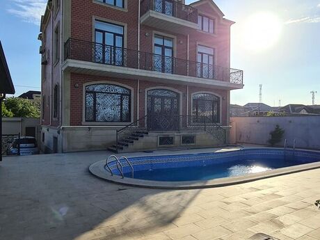 9 otaqlı həyət evi/bağ evi - Buzovna q. - 500 m²