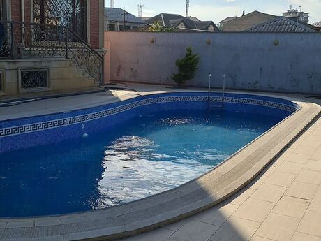 9 otaqlı həyət evi/bağ evi - Buzovna q. - 500 m²