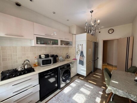 2 otaqlı yeni tikili - Memar Əcəmi m. - 85 m²