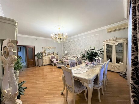 4 otaqlı yeni tikili - Nəriman Nərimanov m. - 200 m²