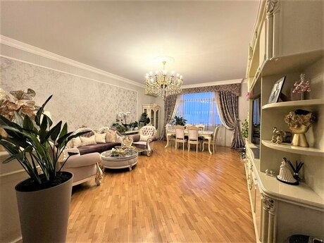 4 otaqlı yeni tikili - Nəriman Nərimanov m. - 200 m²