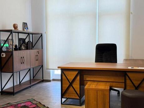 Elan №6064385 - Bakı, Səbail r., 4 otaqlı, 130 m²