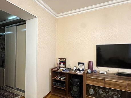 3 otaqlı köhnə tikili - Nəriman Nərimanov m. - 90 m²