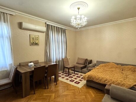 Elan №6064772 - Bakı, Nəriman Nərimanov m., 3 otaqlı, 90 m², 2/4 mərtəbə