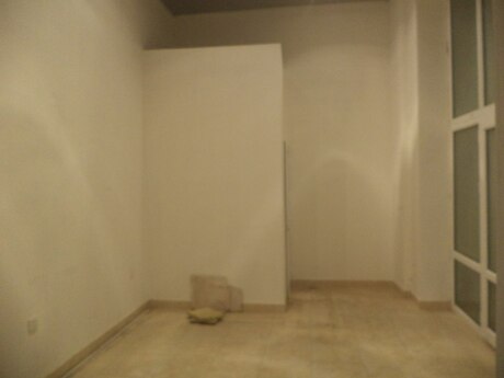 Obyekt - İnşaatçılar m. - 19 m²