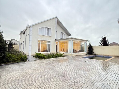5 otaqlı həyət evi/bağ evi - Şüvəlan q. - 320 m²