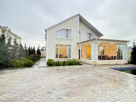 5 otaqlı həyət evi/bağ evi - Şüvəlan q. - 320 m²