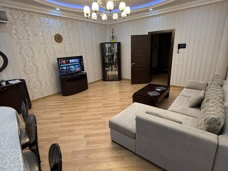 2 otaqlı yeni tikili - Şah İsmayıl Xətai m. - 119 m²