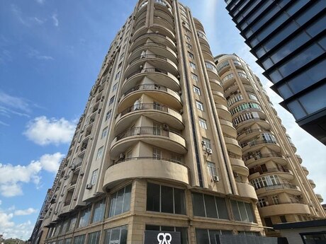 Объявление №6064528 - Баку, м. Шах Исмаил Хатаи, 2-комн., 119 м², 17/18 этаж