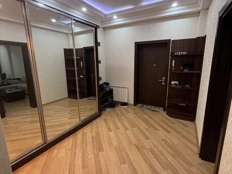 2 otaqlı yeni tikili - Şah İsmayıl Xətai m. - 119 m²