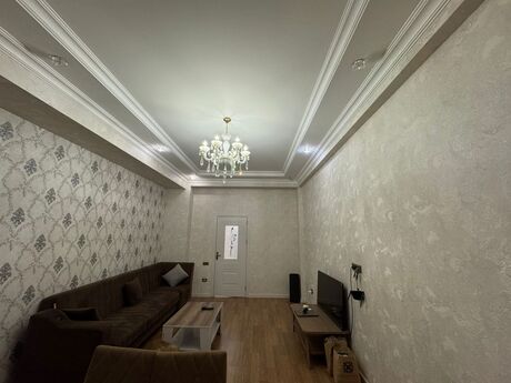 4 otaqlı yeni tikili - Ağ şəhər q. - 140 m²