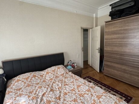 3 otaqlı köhnə tikili - Nəriman Nərimanov m. - 90 m²