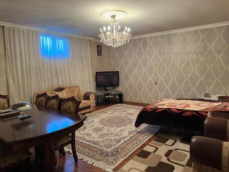 5 otaqlı həyət evi/bağ evi - Bayıl q. - 178 m²