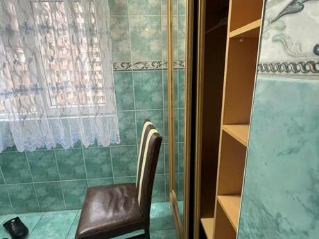 2 otaqlı köhnə tikili - 28 May m. - 60 m²