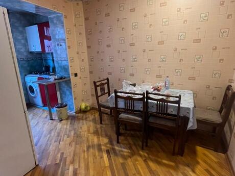 2 otaqlı köhnə tikili - 28 May m. - 60 m²