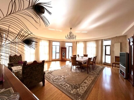 4 otaqlı yeni tikili - Şah İsmayıl Xətai m. - 200 m²