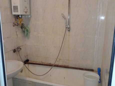 2 otaqlı köhnə tikili - Memar Əcəmi m. - 50 m²
