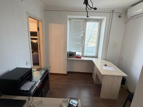 2-комн. офис - Ясамальский р. - 40 м²