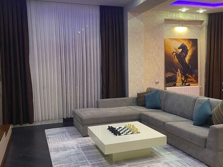 3 otaqlı yeni tikili - Ağ şəhər q. - 150 m²