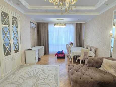 3 otaqlı yeni tikili - Elmlər Akademiyası m. - 144 m²
