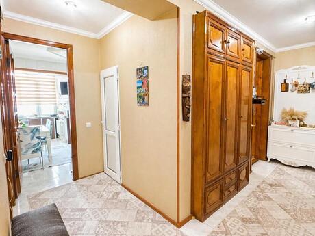 4 otaqlı köhnə tikili - Bakıxanov q. - 114 m²