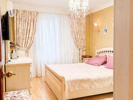 4 otaqlı köhnə tikili - Bakıxanov q. - 114 m²