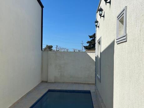 4 otaqlı həyət evi/bağ evi - Şüvəlan q. - 120 m²