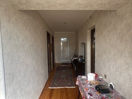 6 otaqlı həyət evi/bağ evi - Köhnə Günəşli q. - 190 m²