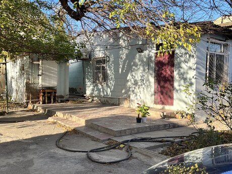 5 otaqlı həyət evi/bağ evi - Keşlə q. - 144 m²