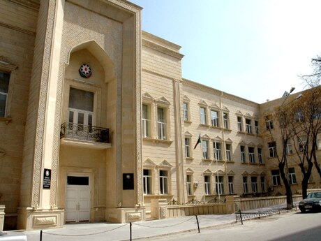 3 otaqlı köhnə tikili - İçəri Şəhər m. - 110 m²