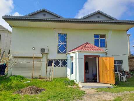 7 otaqlı həyət evi/bağ evi - Mərdəkan q. - 280 m²