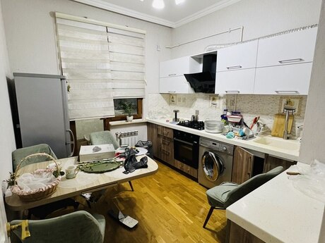 3-room apartment for rent, 90 m², Qara Qarayev: 800 ₼/mo 2