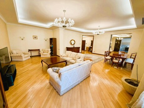 5 otaqlı yeni tikili - 28 May m. - 390 m²