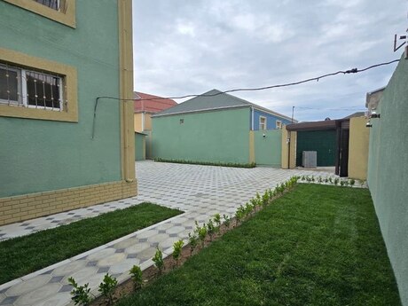 7 otaqlı həyət evi/bağ evi - Binə q. - 280 m²