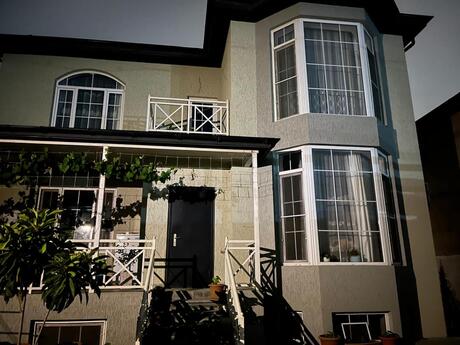 5 otaqlı həyət evi/bağ evi - Badamdar q. - 250 m²