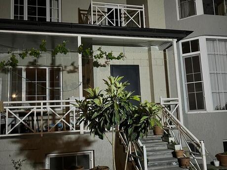 5 otaqlı həyət evi/bağ evi - Badamdar q. - 250 m²