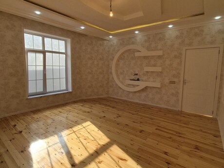 6 otaqlı həyət evi/bağ evi - Binəqədi q. - 180 m²