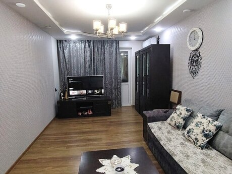 Elan №6065012 - Bakı, Neftçilər m., 3 otaqlı, 90 m², 3/5 mərtəbə