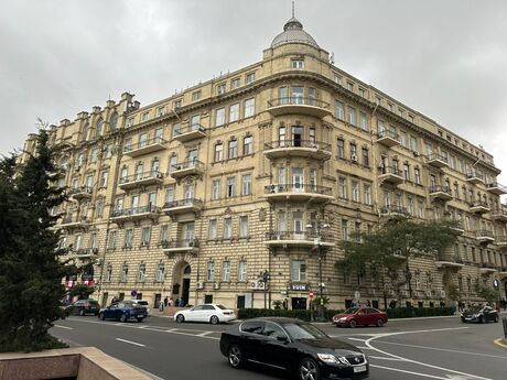 2-комн. офис - м. Ичеришехер - 75 м²