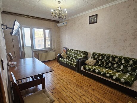 3-комн. вторичка - м. Азадлыг проспекти - 70 м²