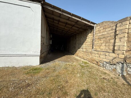 5 otaqlı həyət evi/bağ evi - Buzovna q. - 196 m²