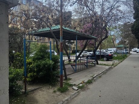 1 otaqlı köhnə tikili - Neftçilər m. - 35 m²