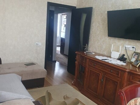 2 otaqlı köhnə tikili - Bakıxanov q. - 50 m²