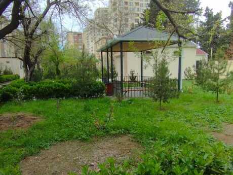 3 otaqlı köhnə tikili - 7-ci mikrorayon q. - 70 m²